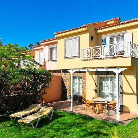 Santa Ana Villa *